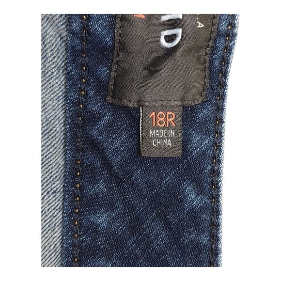 Torrid Premium Boyfriend Jeans 18R Womens Blue Denim Mid-Rise Relaxed Fit Straig - Picture 6 of 11